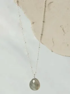 Adoration Labradorite SP kaulakoru