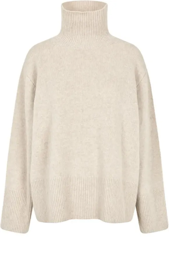 Alpha pooloneule, pumice stone