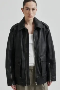 Auras Leather Jacket, black