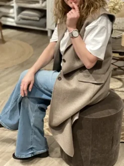 Cira villakangasliivi, fallen rock