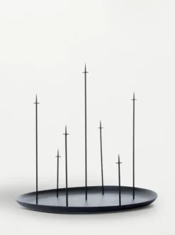 eno studio - MULTI CANDLE PIN kynttilänjalka, musta