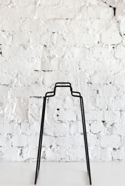 Everyday Design - Helsinki teline, musta