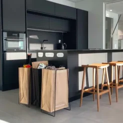 Everyday Design - Turku XL teline, musta