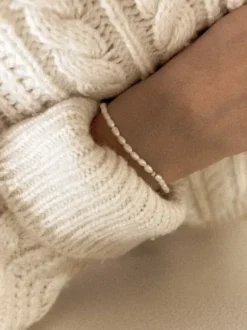 Evia rannekoru, kulta