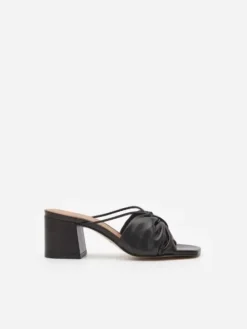 Flattered - Olivia pistokkaat, musta