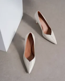 Flattered - Rose leather korkokengät, creme