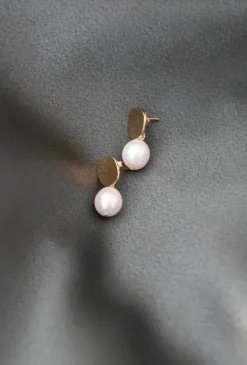 Gauhar - Pearl Drop Earrings, gold