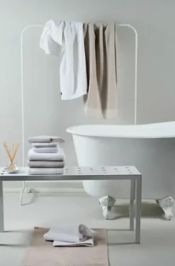 Himla - Love kylpyhuoneen matto, mother of pearl 50x80cm