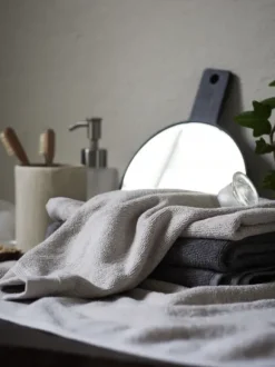 Himla beige froteepyyhe, kaksi kokoa