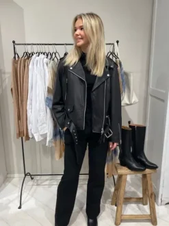 Human Scales - Leah nahkatakki, musta