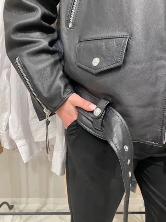 Human Scales - Leah nahkatakki, musta