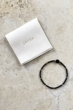 Midnight Sky rannekoru, hopea