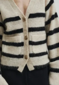 Ovalis neuletakki, brazilian sand