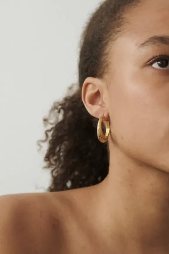 Pernille Corydon - Large Globe Huggies, hopea