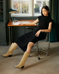 Ripaus rock-henkeä näillä naisellisilla bootseilla!