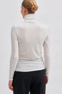 Second Female - Matima poolopaita, off white