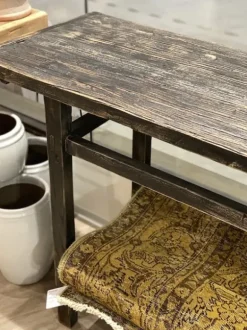 Snowdrops Copenhagen - pitkä sivupöytä hyllyllä #722, black