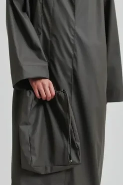 Stormie sadetakki, thunderstorm