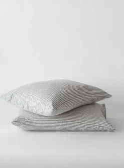 Tell Me More - pellavaiset raitatyynynpäälliset (2kpl), grey/white 50x70