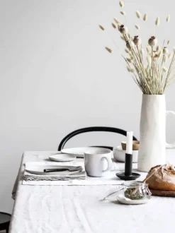 Tell Me More - pellavapöytäliina 160x330, valkoinen