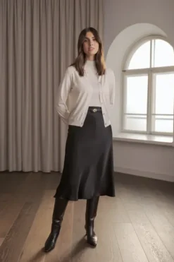 Tianna midi satiinihame, black