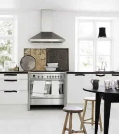 Tine K Home – nahkahihna, nature