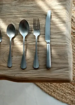 Tine K Home jälkiruokalusikka