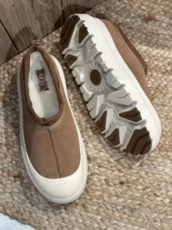 UGG - Tasman miesten Weather Hyb, chestnut/whitecap