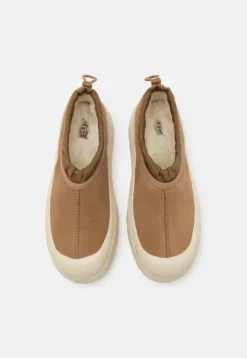 UGG - Tasman miesten Weather Hyb, chestnut/whitecap